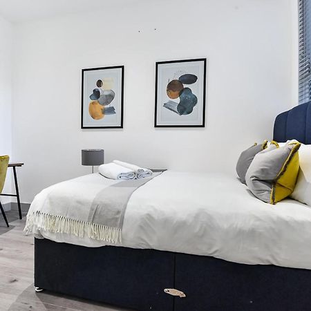 Lovely 2 Bedroom Apartment In Greater Londres Extérieur photo