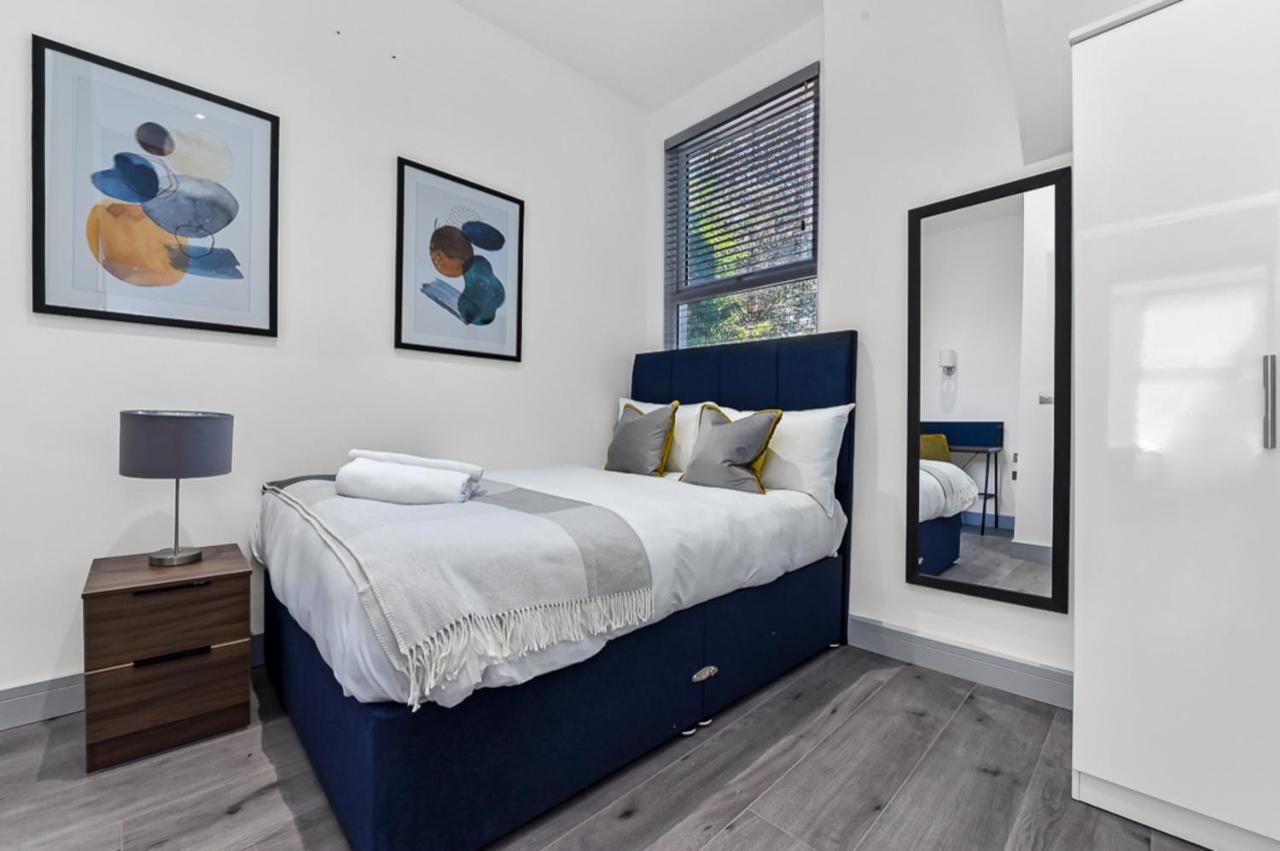 Lovely 2 Bedroom Apartment In Greater Londres Extérieur photo